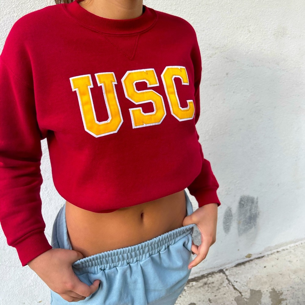RUSSEL USC TROJANS CREWNECK SWEATER